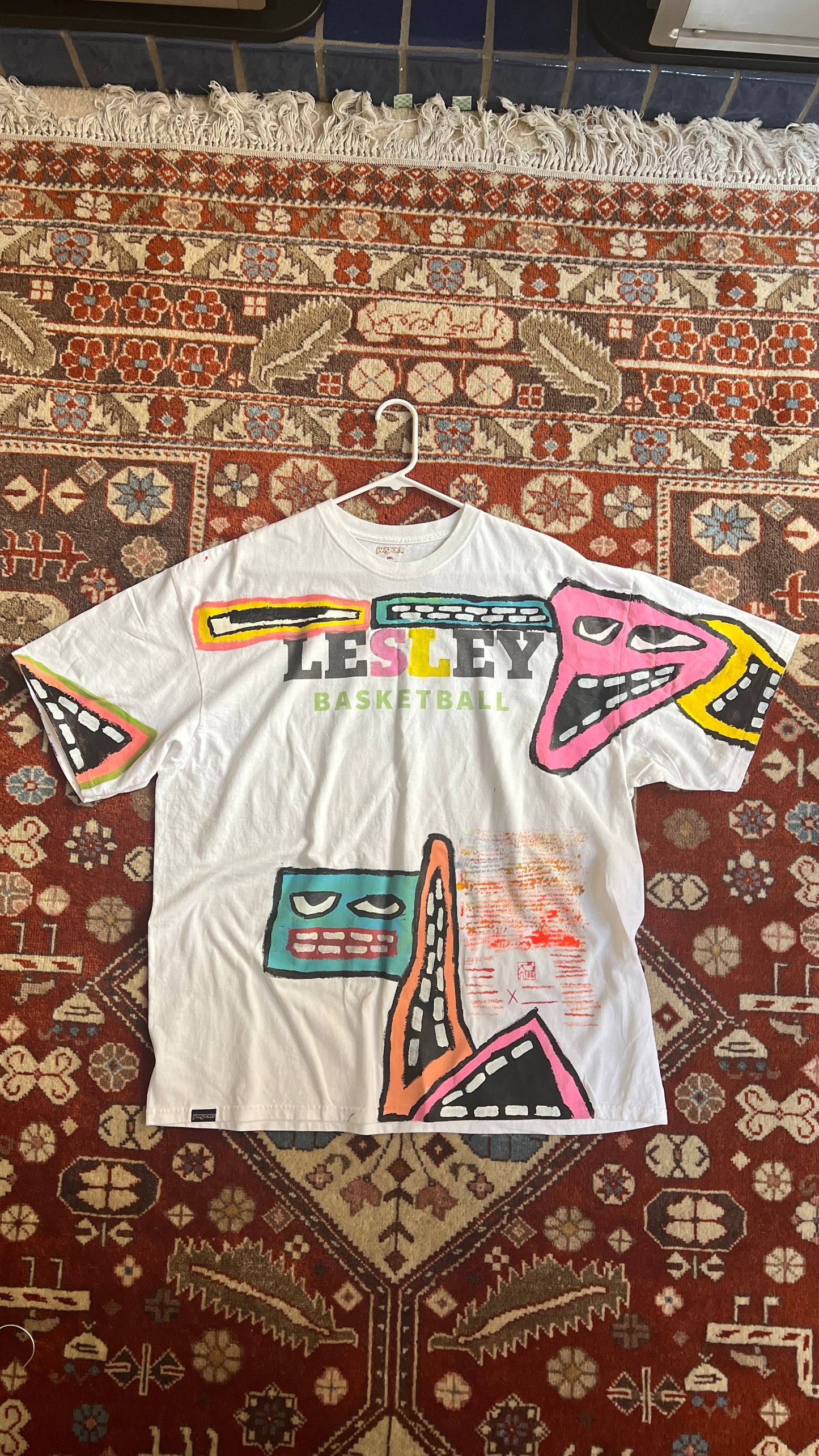 LESLEY BASKETBALL TEE
