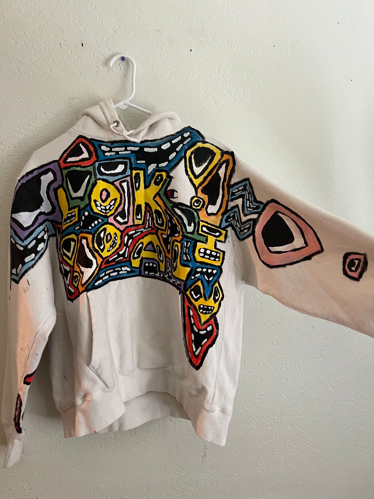 LOOK ALIV CHAMPION HOODIE