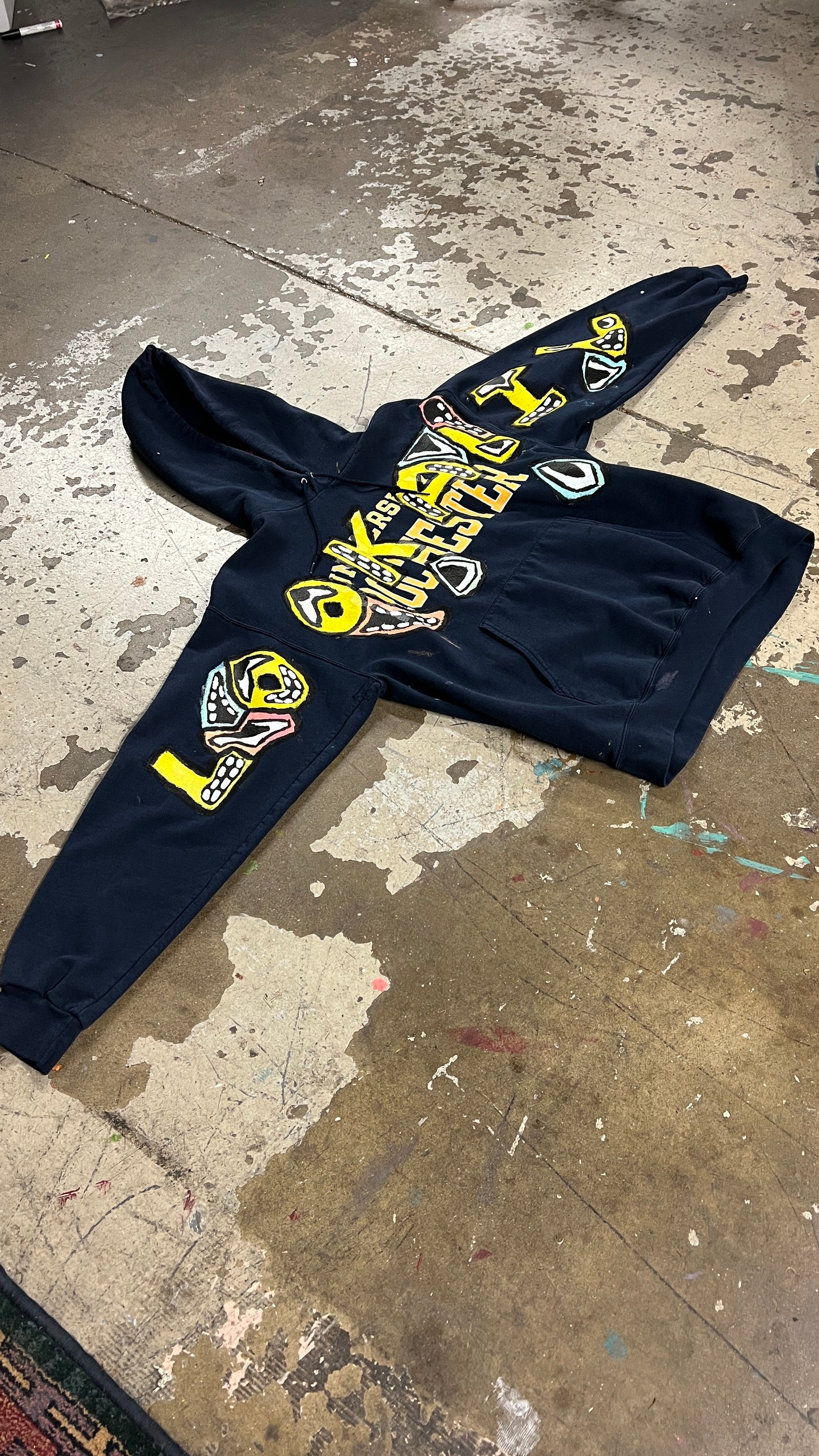 LOOK ALIV UNIVERSITY OF ROCHESTER HOODIE