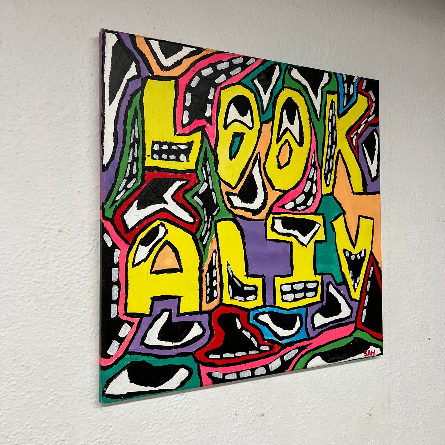 LOOK ALIV