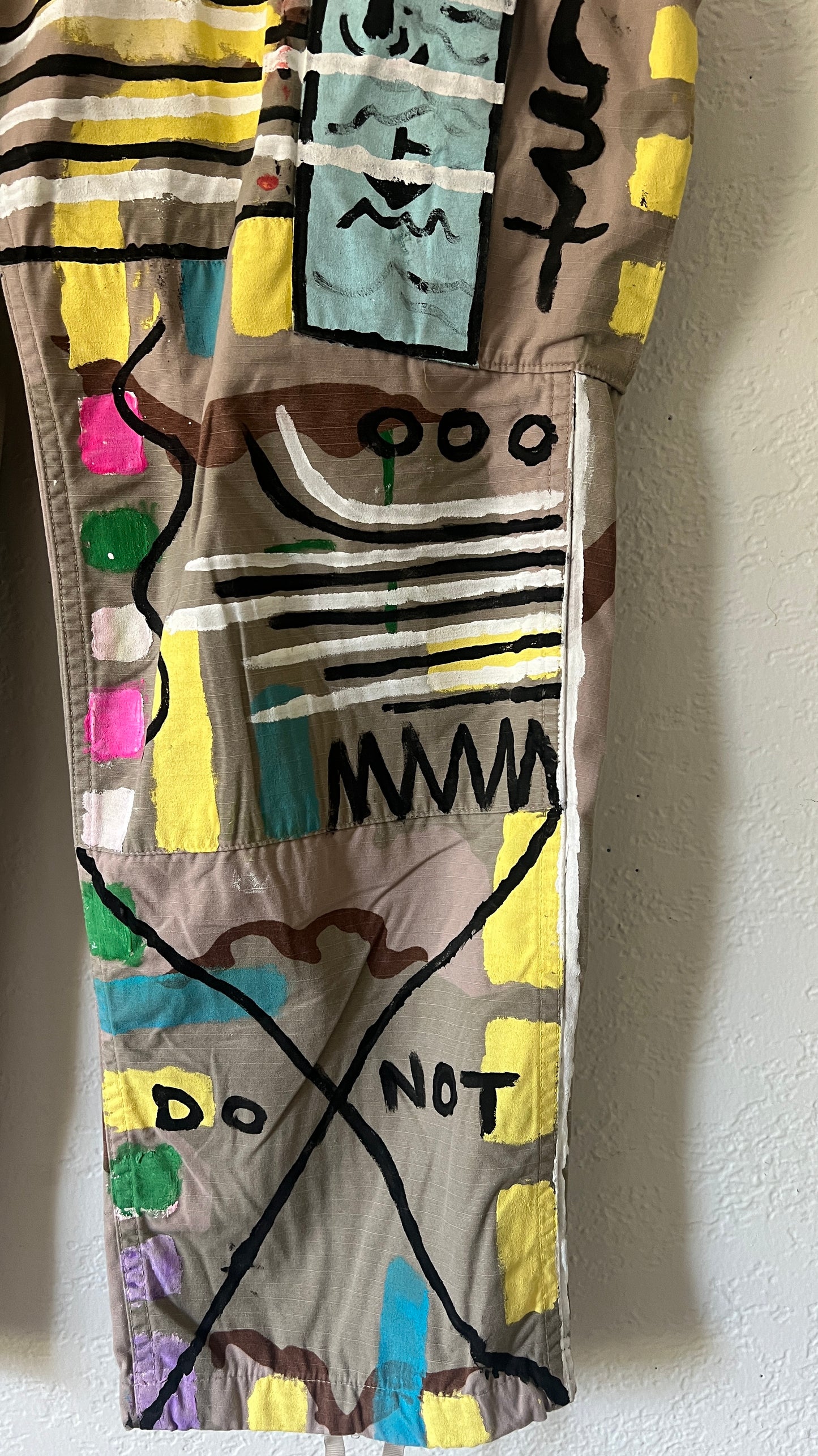 DON’T HIDE CAMO PANTS