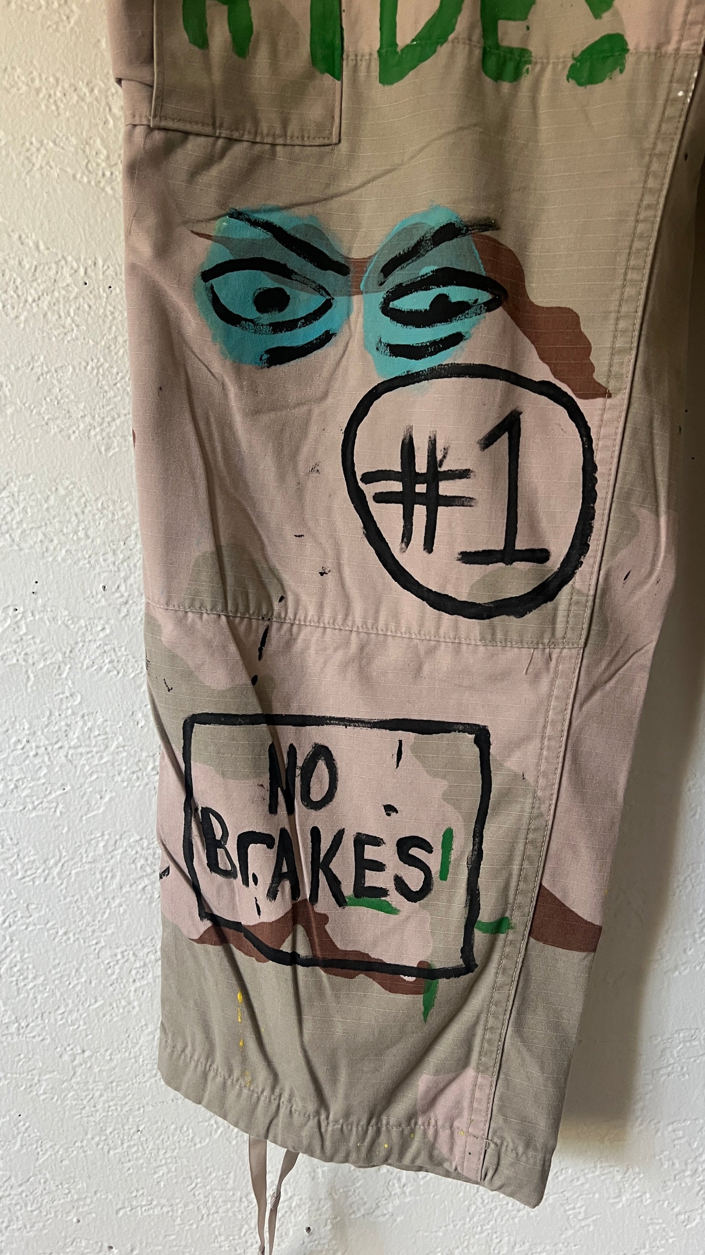 DON’T HIDE CAMO PANTS